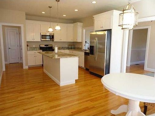 1st image of 106 Bayridge Dr