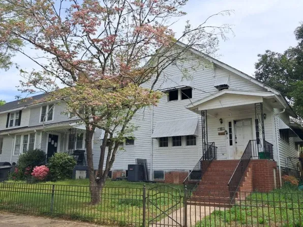 85 Maple St, Badin, NC 28009