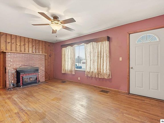 3rd image of 13222 New Delaware Rd