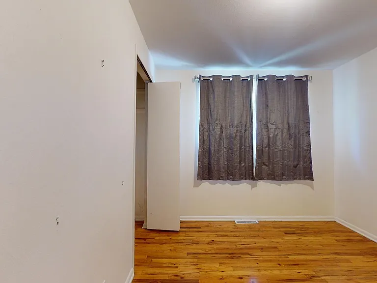 3295 Euclid Ave — Photo 16