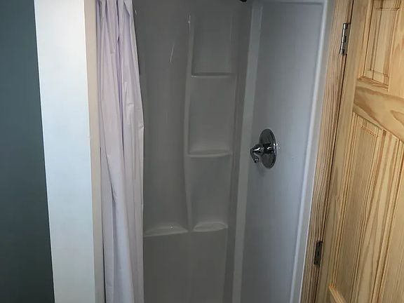 5th image of 42 E Grand Ave #42C