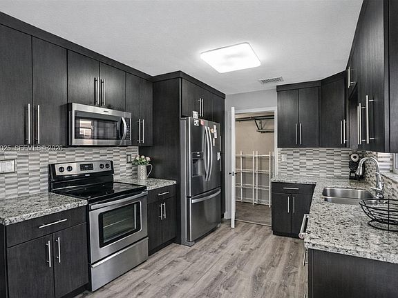 5th image of 18765 NW 55th Ave
