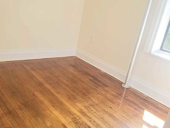 3rd image of 601 Parkside Ave #A5
