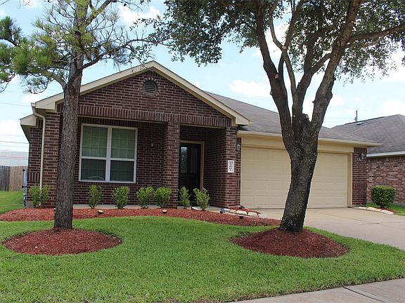 2nd image of 24802 Tribeca Ln