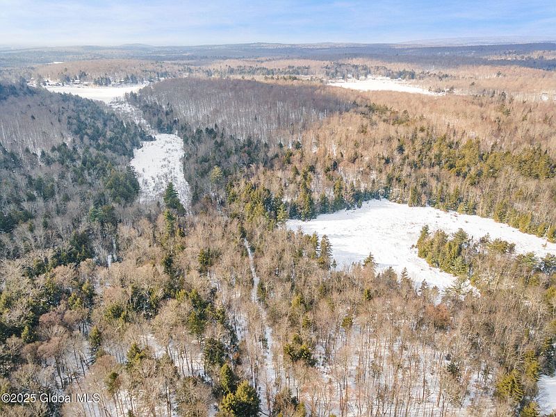 3rd image of L21 Lake Desolation Road