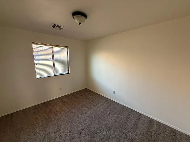 4319 W Darrel Rd — Photo 6