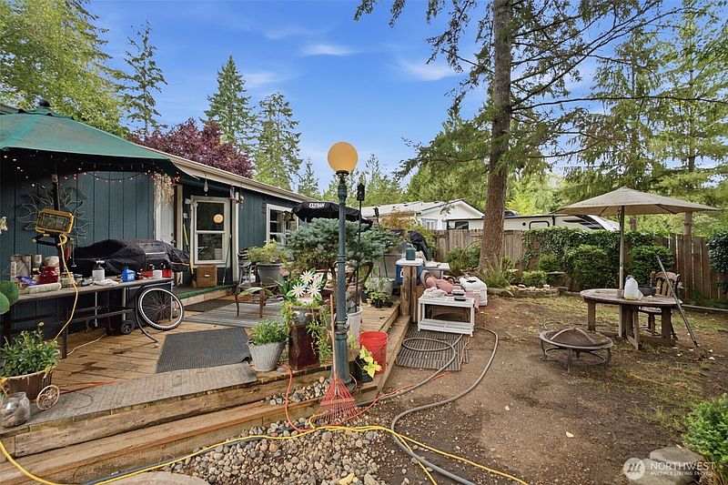 2nd image of 11 E Sea Vista Court