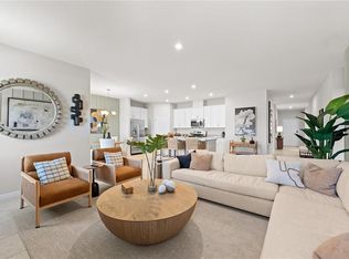 402 Shoreview Sands Ave, Mascotte, FL 34753