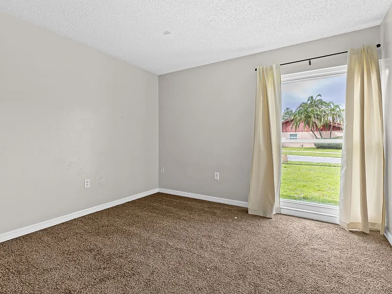629 Stillview Cir — Photo 20