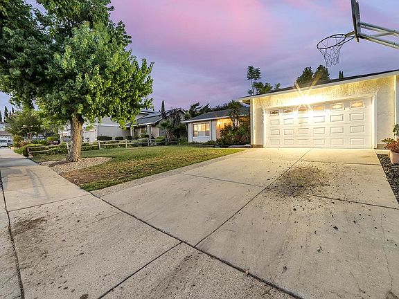 4th image of 3048 Rollingwood Ct