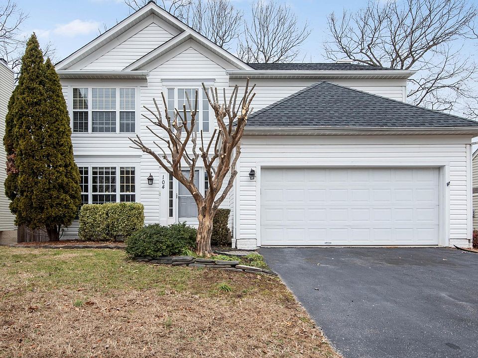 1st image of 104 Foxtrap Dr