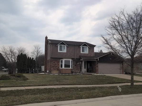 39388 Forbes Dr, Sterling Heights, MI 48310