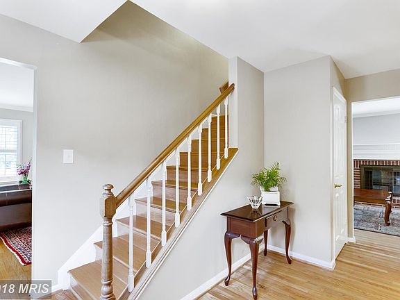 3rd image of 6503 Ursline Ct