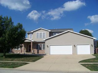 100 Giant City Rd, Monticello, IL 61856