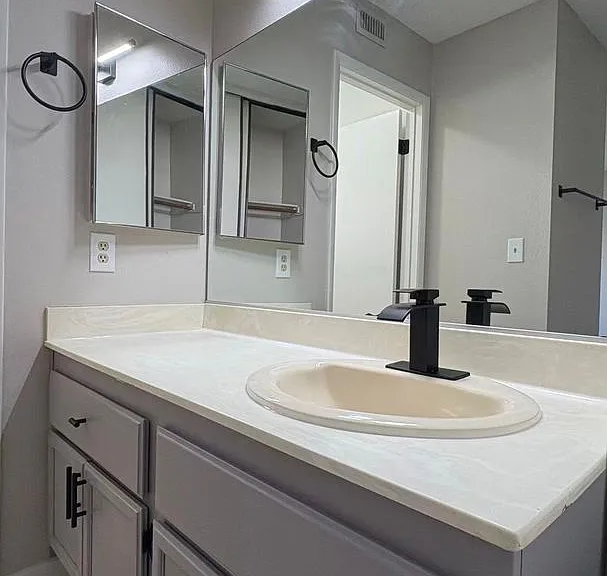 4325 Newcastle Rd — Photo 11