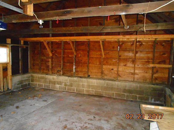 4th image of 17 Keith Dr