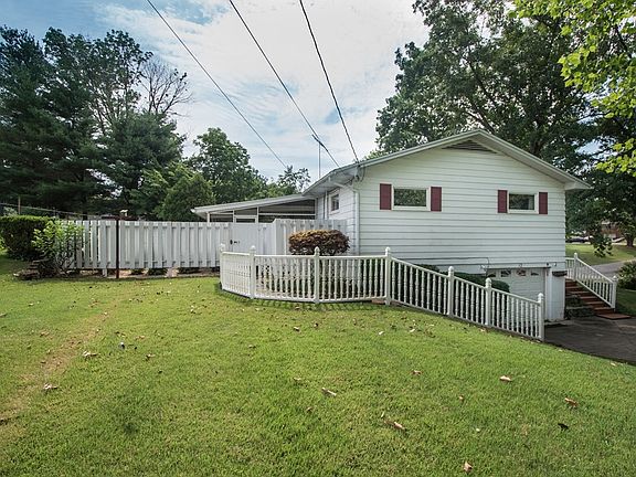 4th image of 12 Linda Ave