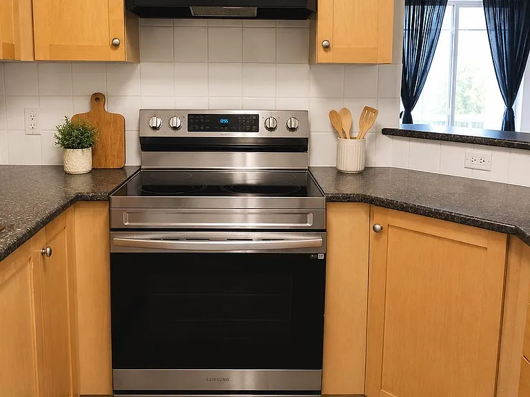 244 Sherbrooke St #2321 — Photo 14