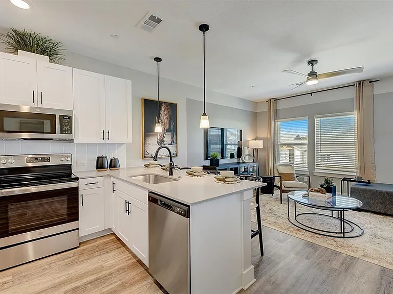 Carmel Villas — Photo 96