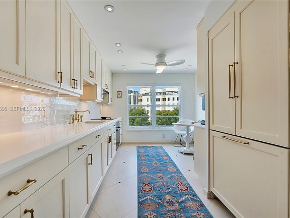 3rd image of 2455 Flamingo Dr APT 501