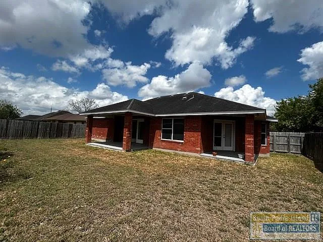 944 Alta Mesa Blvd — Photo 2