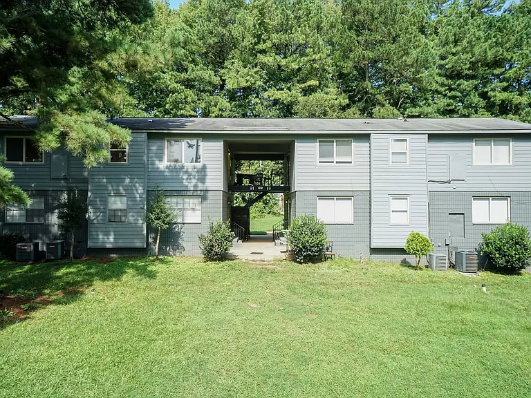 Delmont Townes — Photo 15