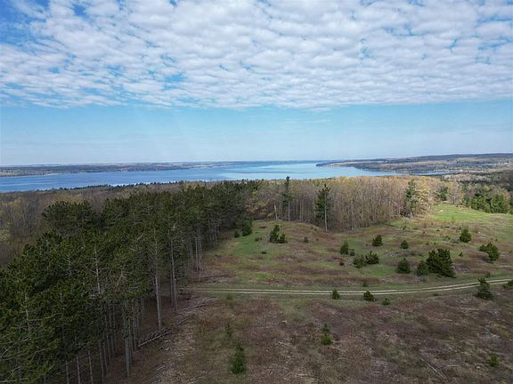 2nd image of 4372 Camp Daggett Rd