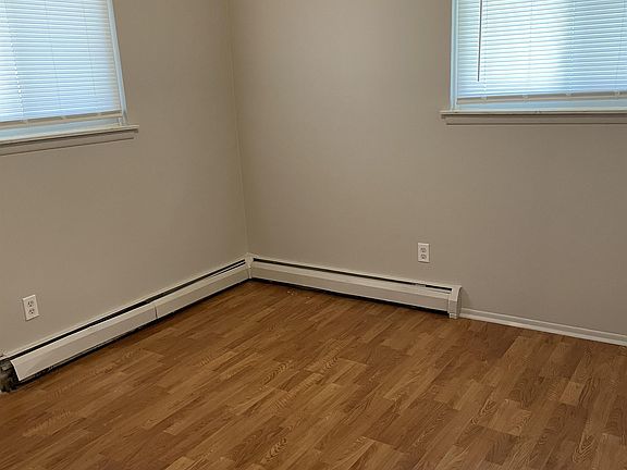4th image of 4059 Longtin Ave APT 3