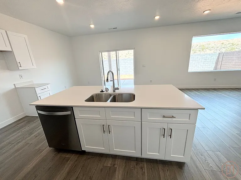 1604 S Ripple Rock Dr — Photo 12