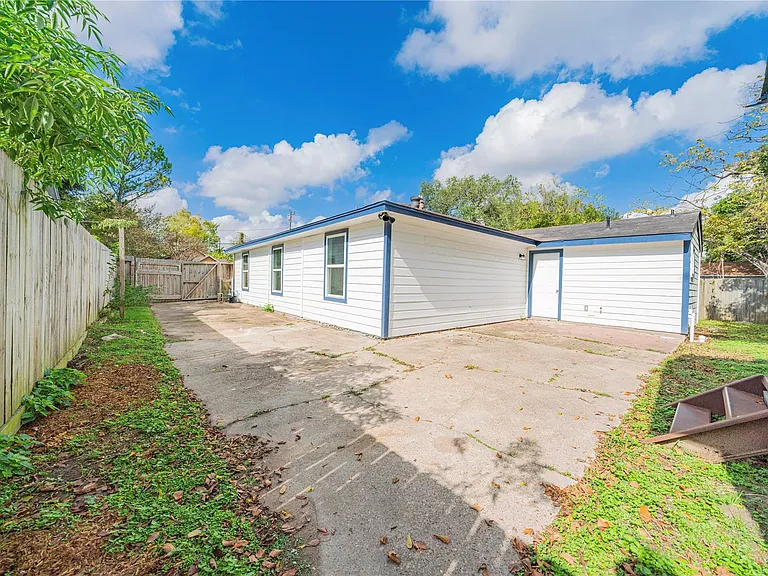 5718 Cherry St — Photo 32