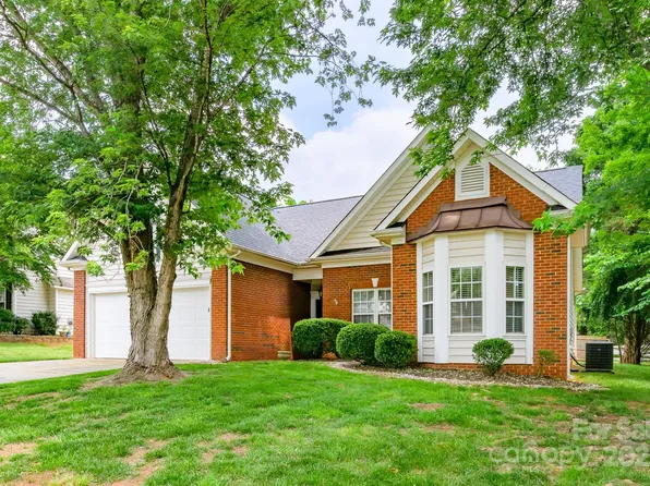 13402 McCoy Rd, Huntersville, NC 28078