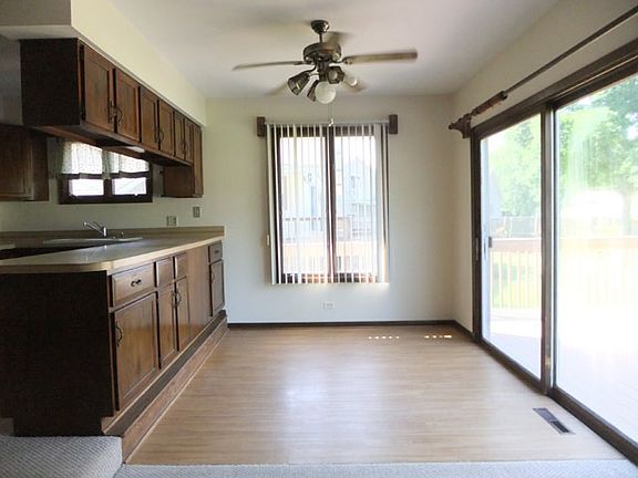 3rd image of 40445 N Bluff Dr