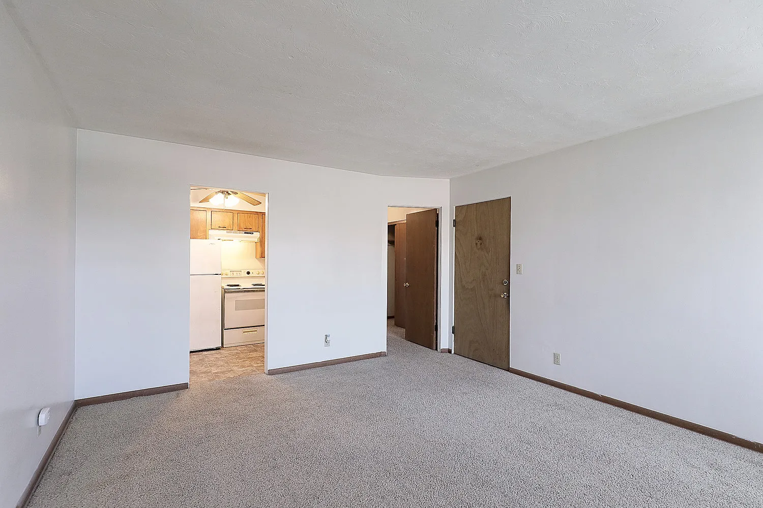 1 bed, 602 sqft, $659 — Photo 1