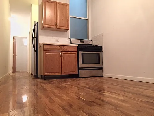 Rented by Bold New York | media 23