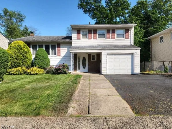 487 W 6th Ave, Roselle, NJ 07203