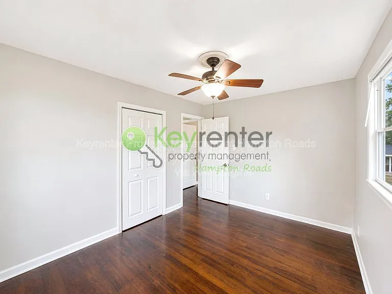 543 McLean St — Photo 19