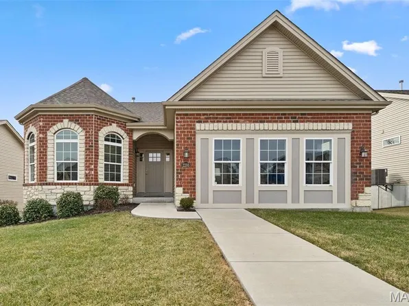 2286 Statten Dr, Washington, MO 63090