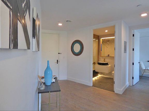 5th image of 125 Borinquen Pl APT 502