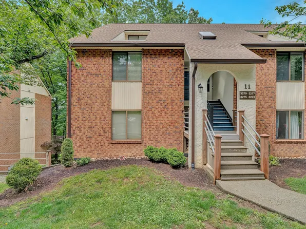 3273 Forest Ridge Rd, Roanoke, VA 24018