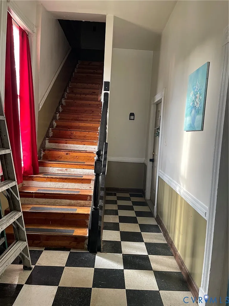 2 bed, 1.0 bath, 1209 sqft, $1,175 — Photo 4