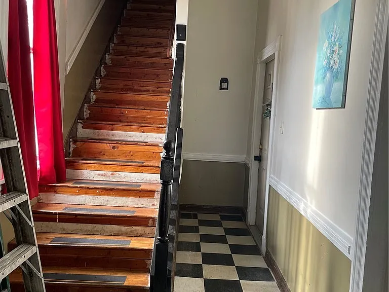 712 W Washington St #B — Photo 4