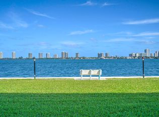 801 Lake Shore Dr APT 107, Lake Park, FL 33403