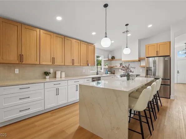 1966 Flagstone Ranch Ln, Henderson, NV 89012