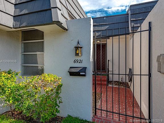 5th image of 6921 NW 4th Ct #506