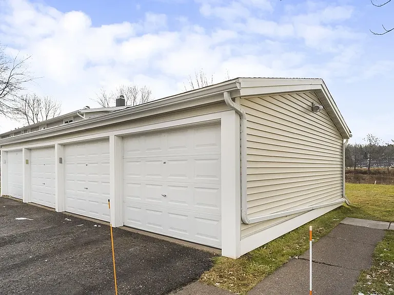 423 Kelly Cir — Photo 29