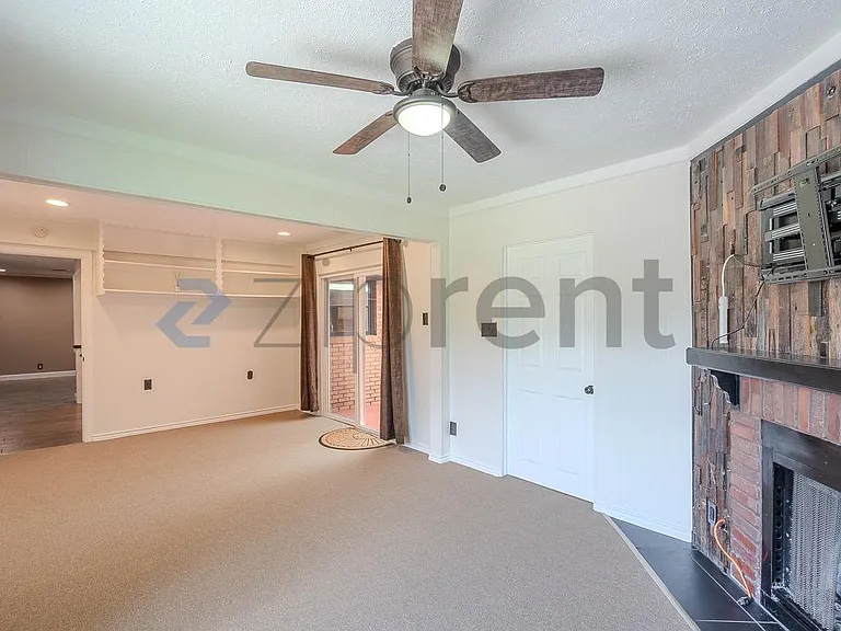 4701 W 43rd St — Photo 12