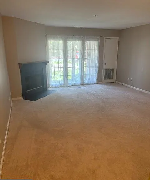 4952 Columbia Rd #1 — Photo 4