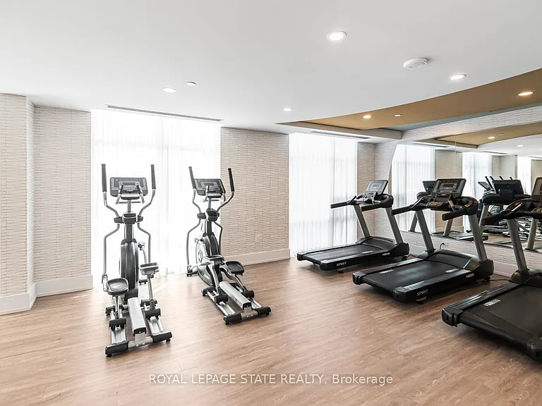 470 Dundas St E #1009 — Photo 40