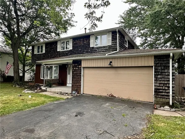 59 International Ln, Grand Island, NY 14072