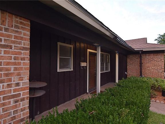 3rd image of 504 Langley Ave
